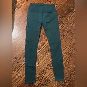 ALO Yoga Teal Leggings